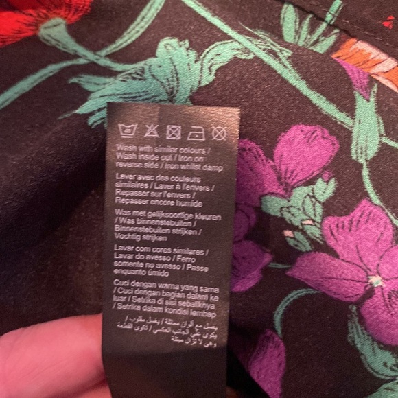 Floral Printed Top - Picture 7 of 8